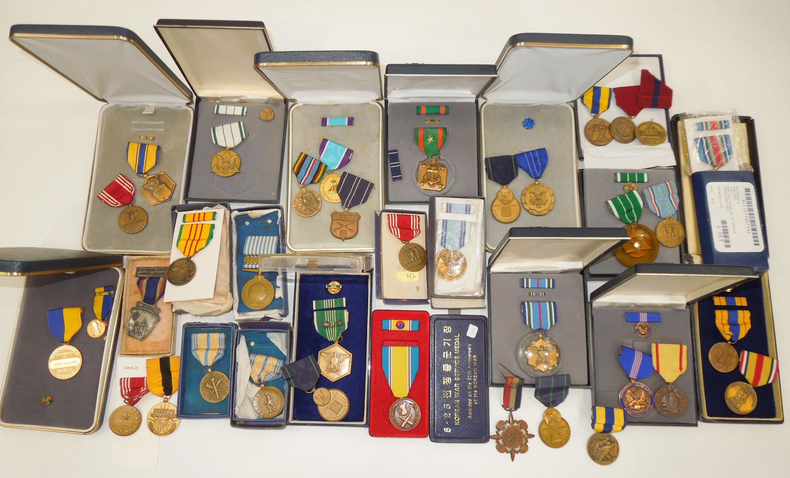 Large Lot US Military Medals WWII - Modern Good Conduct Civilian & Technical Service etc (1 of 9)