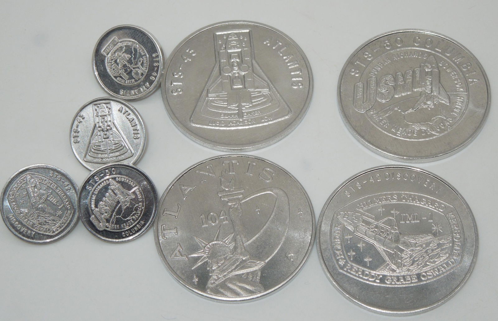 NASA Astronaut Space Shuttle Coins & Pins (1 of 4)