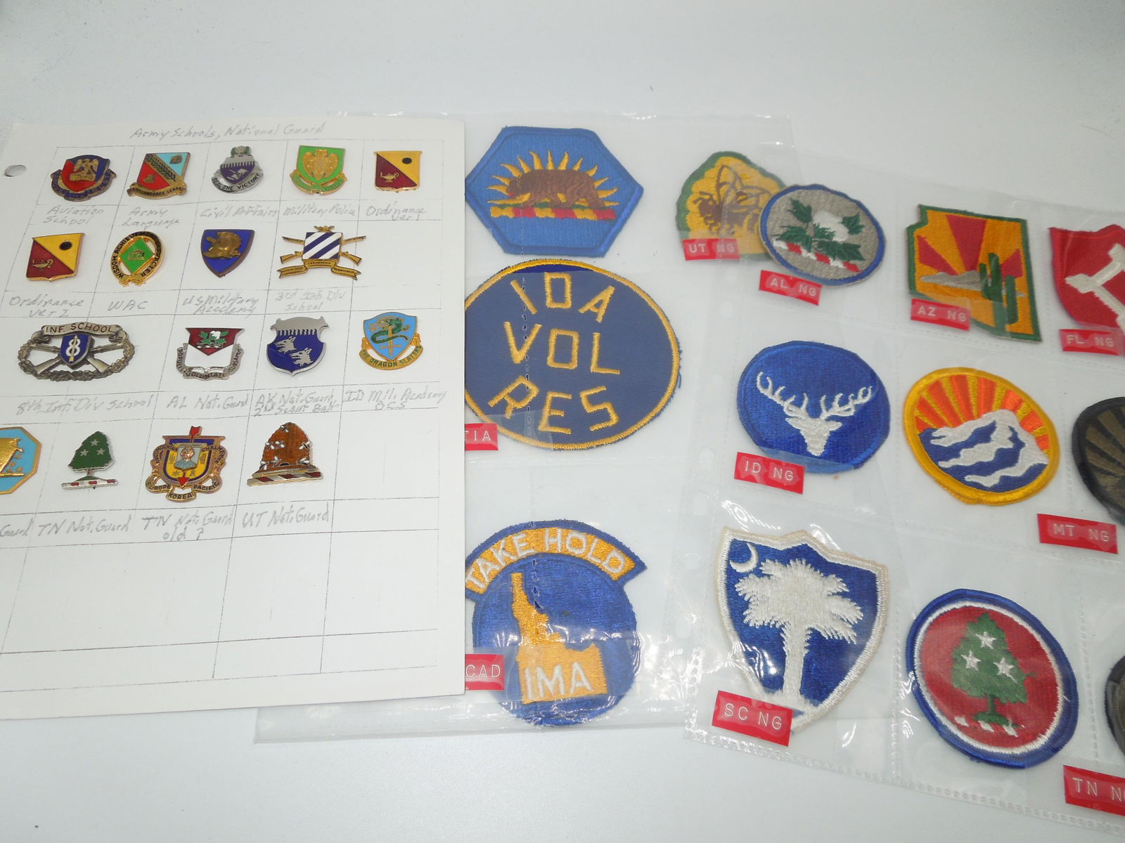 1950s - 60s US Army National Guard Patches & Army Schools DUI Crest Pins (1 of 5)