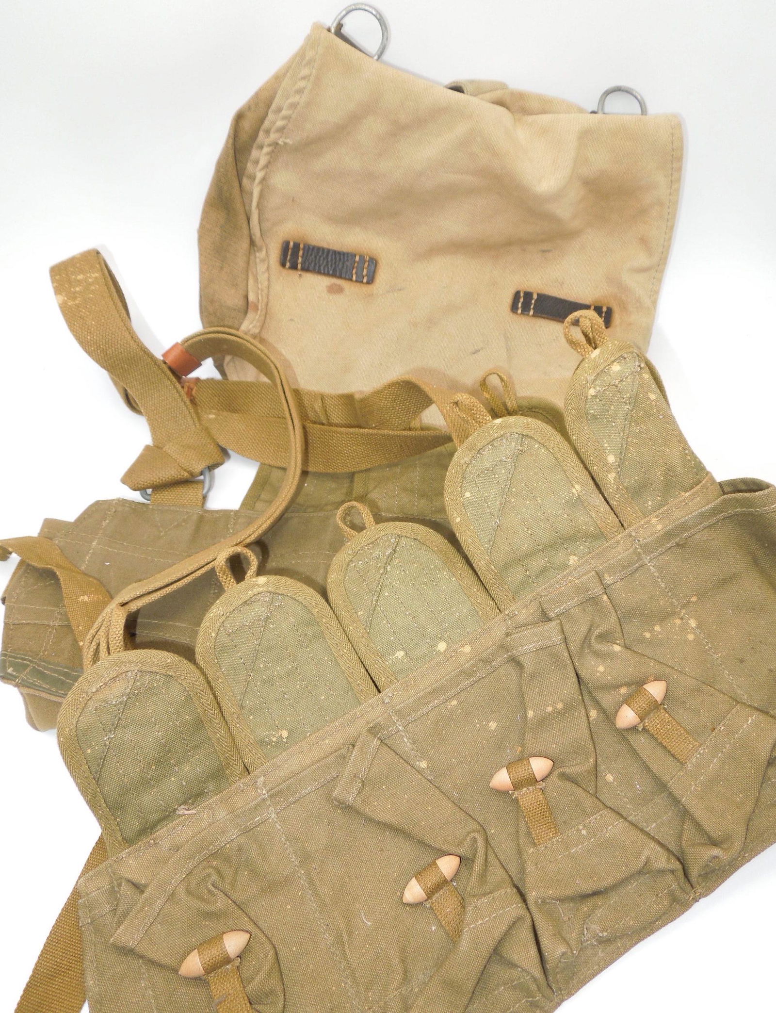 Captured Vietnam AK Ammo Pouch & VC Bag Field Gear (1 of 7)