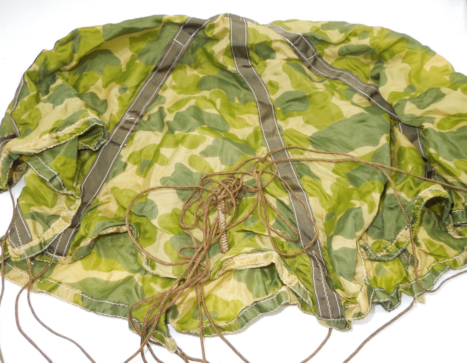 1951 US Army Camo Parachute Silk Piece (1 of 5)