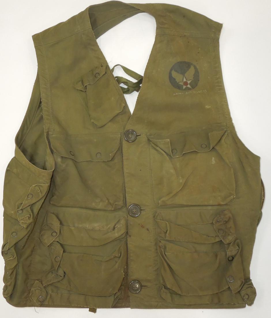 WWII US Army Air Force C-1 Survival Pilot Aircrew Vest (1 of 6)