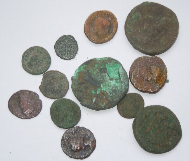 Ancient Roman Unidentified Coins Lot of 12 #2 (1 of 7)