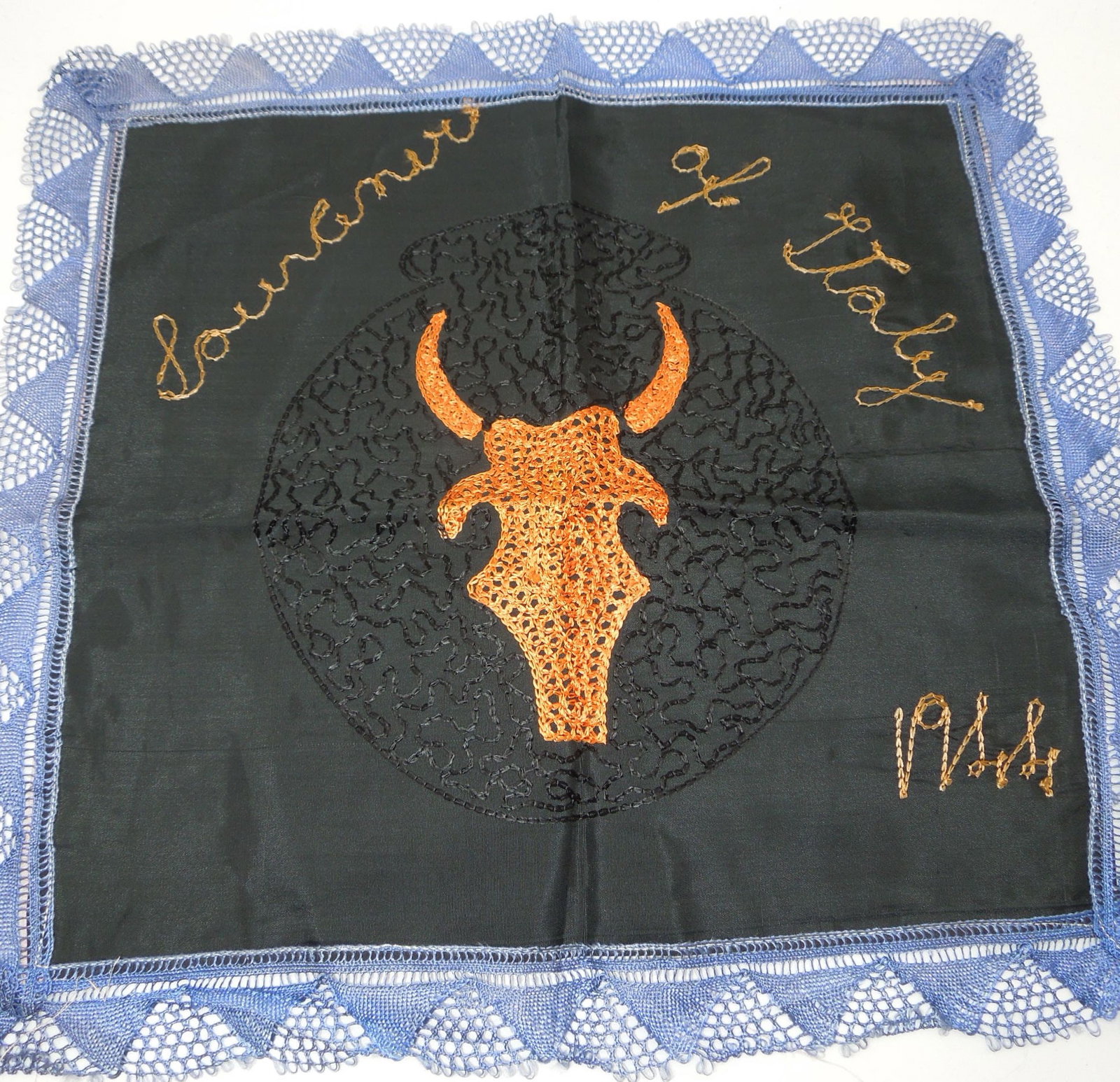 WWII Italian Made US Army 34th Infantry Division Embroidered Pillow Cover: Approximately 15.5 inch long Italian WWII embroidered pillow cover for the 34th Infantry Red Bull Division. Good condition.