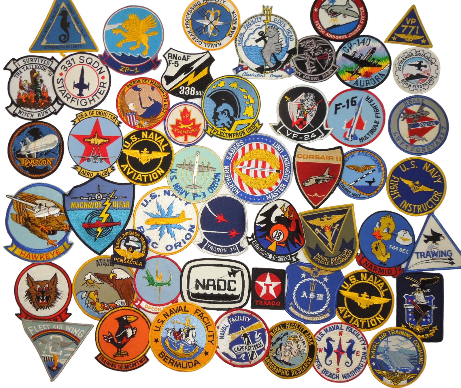 Lot of 50 US Navy Aviation Vietnam - Modern Patches P3 Orion Corsair F16: Lot of 50 patches from the US Navy, mostly aviation related, and from the late 1960s - 2000s. Good condition, with some having been used.