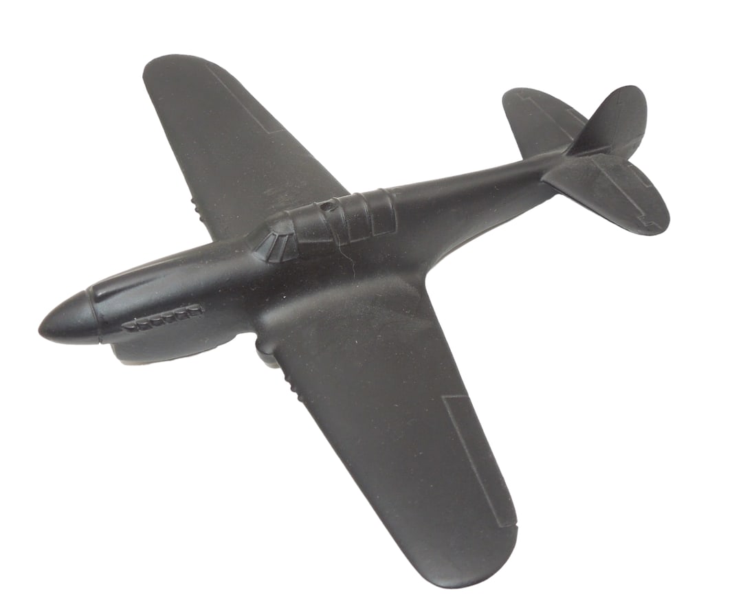 1940s Curtiss P-40 Warhawk Fighter Aircraft Recognition Model Plane: 1940s Curtiss P-40 Warhawk Fighter Aircraft Recognition Model Plane. Cast matte black plastic model. Approximate size is 6.5 x 6 x 1 inches. Nice condition for its age.