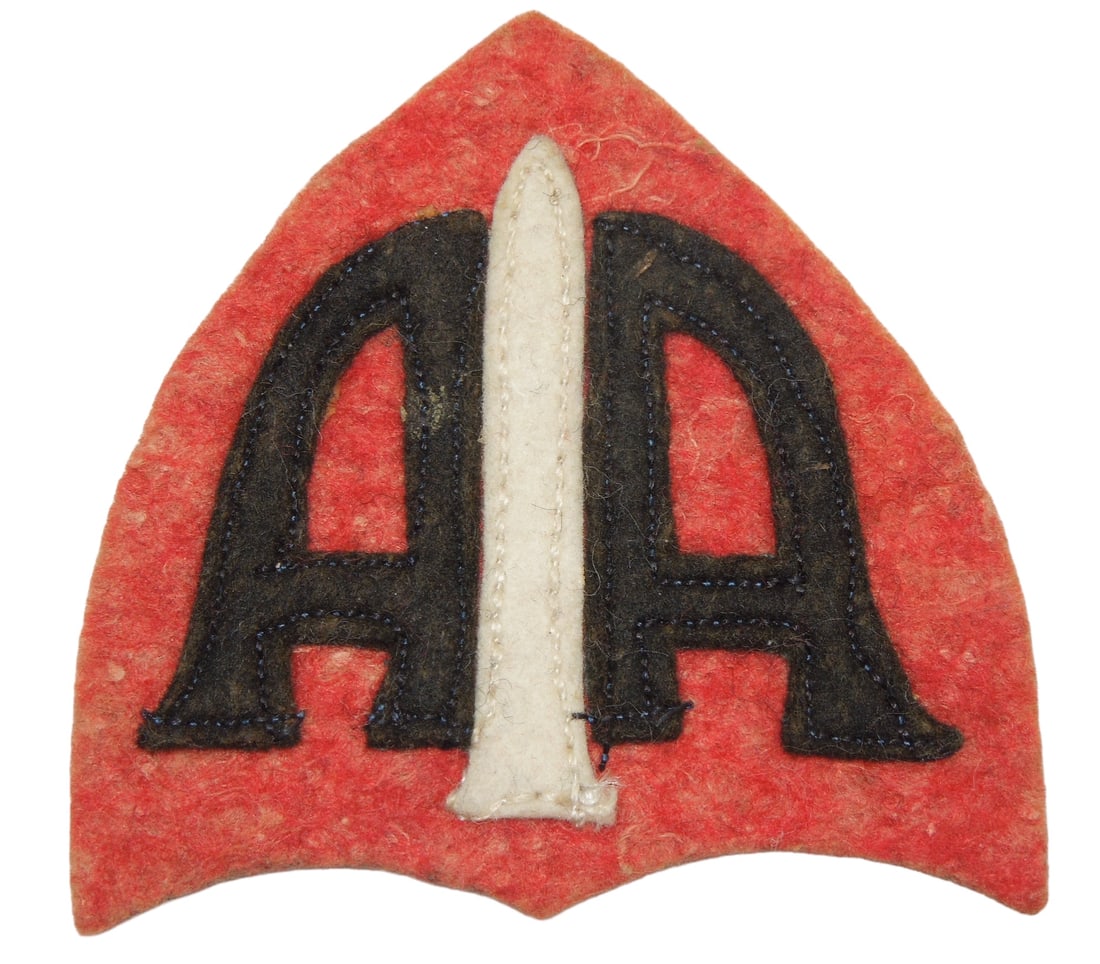 WWI US Army AEF Uniform Patch 5th Anti Aircraft Brigade: Original WWI patch as shown.