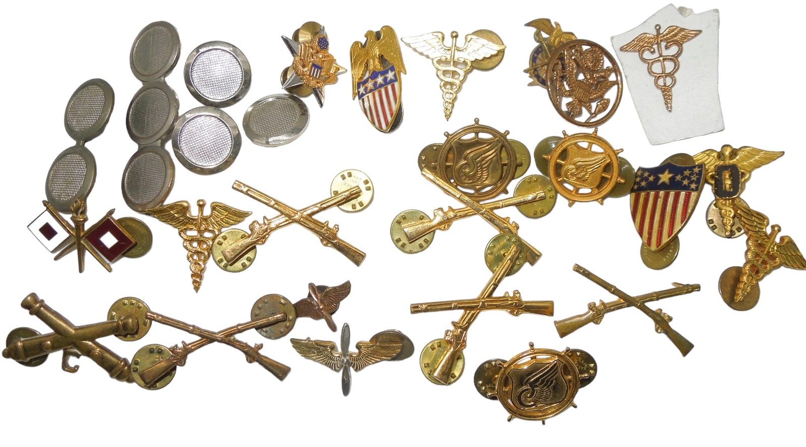 WWII Lot of US Army & ROTC Officer Branch Insignia Pins Infantry AAF Medical: Large lot as shown in condition ranging from fair to excellent. A couple have broken pin posts.