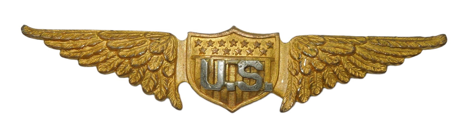 1920s - 30s US Army Air Service Aviator Gold Colored Pilot Wings Pin Back: Army Air Service Aviator Gold Colored Pin Back Pilot Wing. No maker mark on the reverse. Approximate size is 3 inches. Nice condition.
