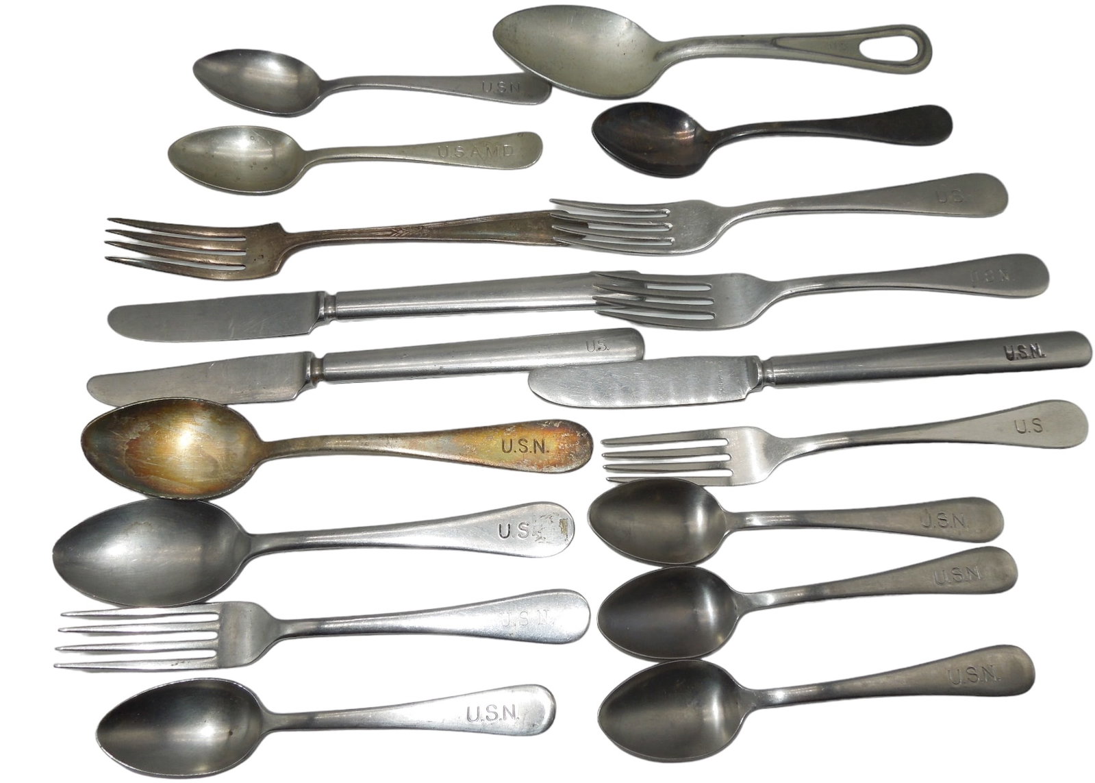 Lot (18) WWII - Vietnam US Navy, Army & Medical Dept. Silverware: WWII - Vietnam US Navy, Army & Medical Dept. Silverware. Lot of (18). The makers include the following: Silco, National, Bernaired, Oneida, Reed & Barton, WM. Rogers. Good used condition.