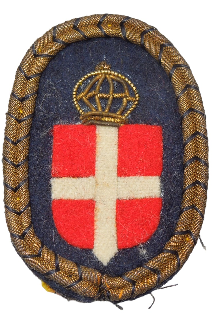 WWII Danish Volunteers Bullion Sleeve Patch Insignia: Original patch as shown with a small descriptive printed paper accompanying it.