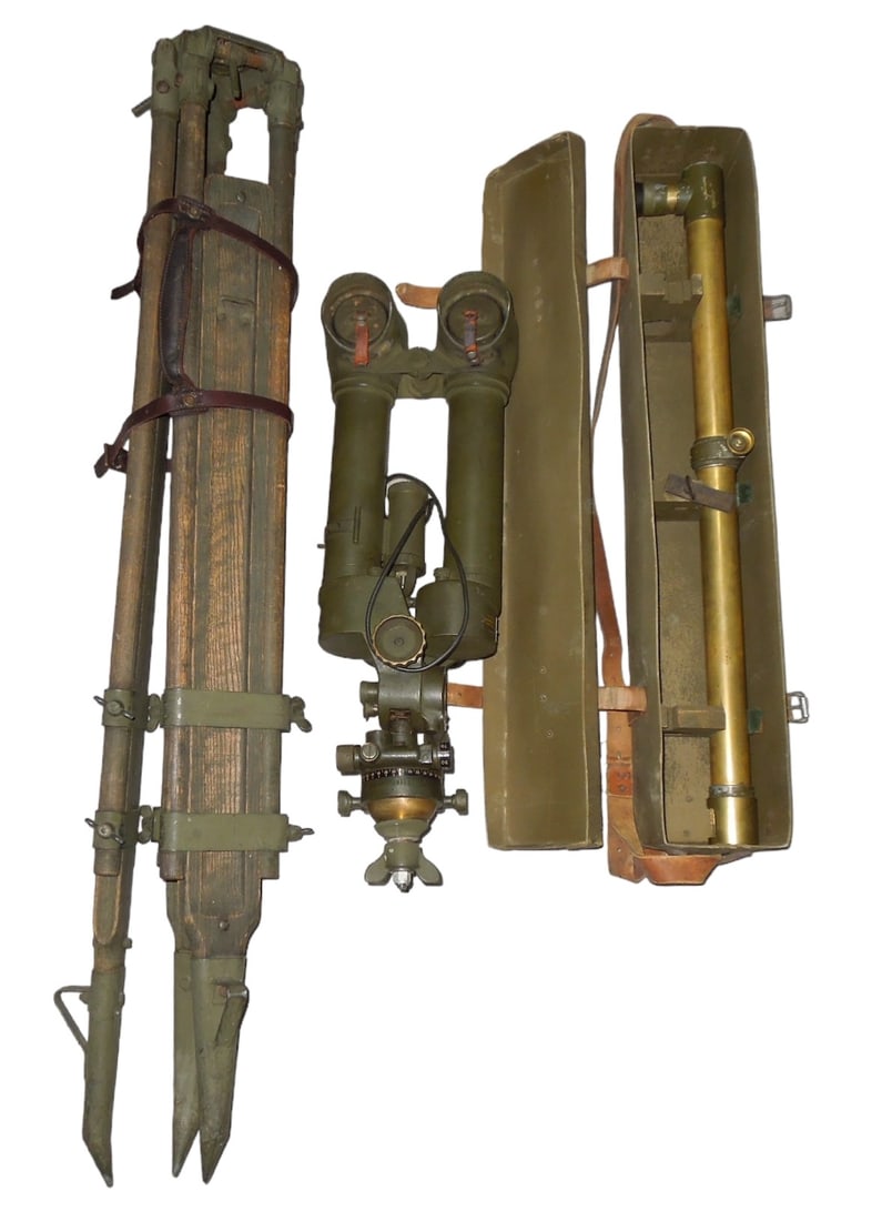 Lot WWI & WWII Military Pericopes & Tripod Battery Commander & M65: Lot of two telescopes- One WWI Battery Commanders type in a carrying case, and a two piece M65 WWII era set with a large wooden tripod. Excellent display pieces. Please note the size in the last photo