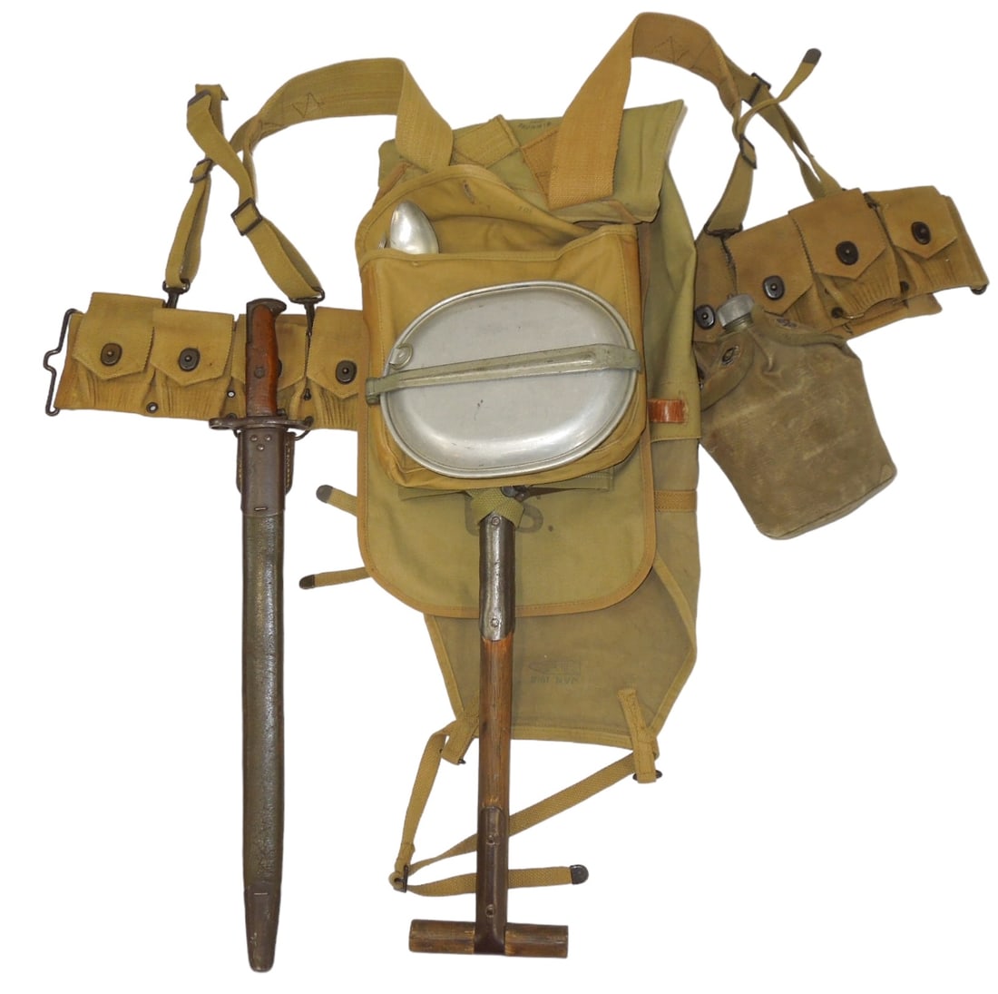 WWI US Army Doughboy Complete Field Kit Set Bayonet Shovel Ammo Belt Pack: Complete setup with original WWI era equipment including a 1906 Springfield Armory M1905 bayonet and scabbard, field shovel, mess kit with complete utensil set, mess kit carrier, haversack, ammo belt,