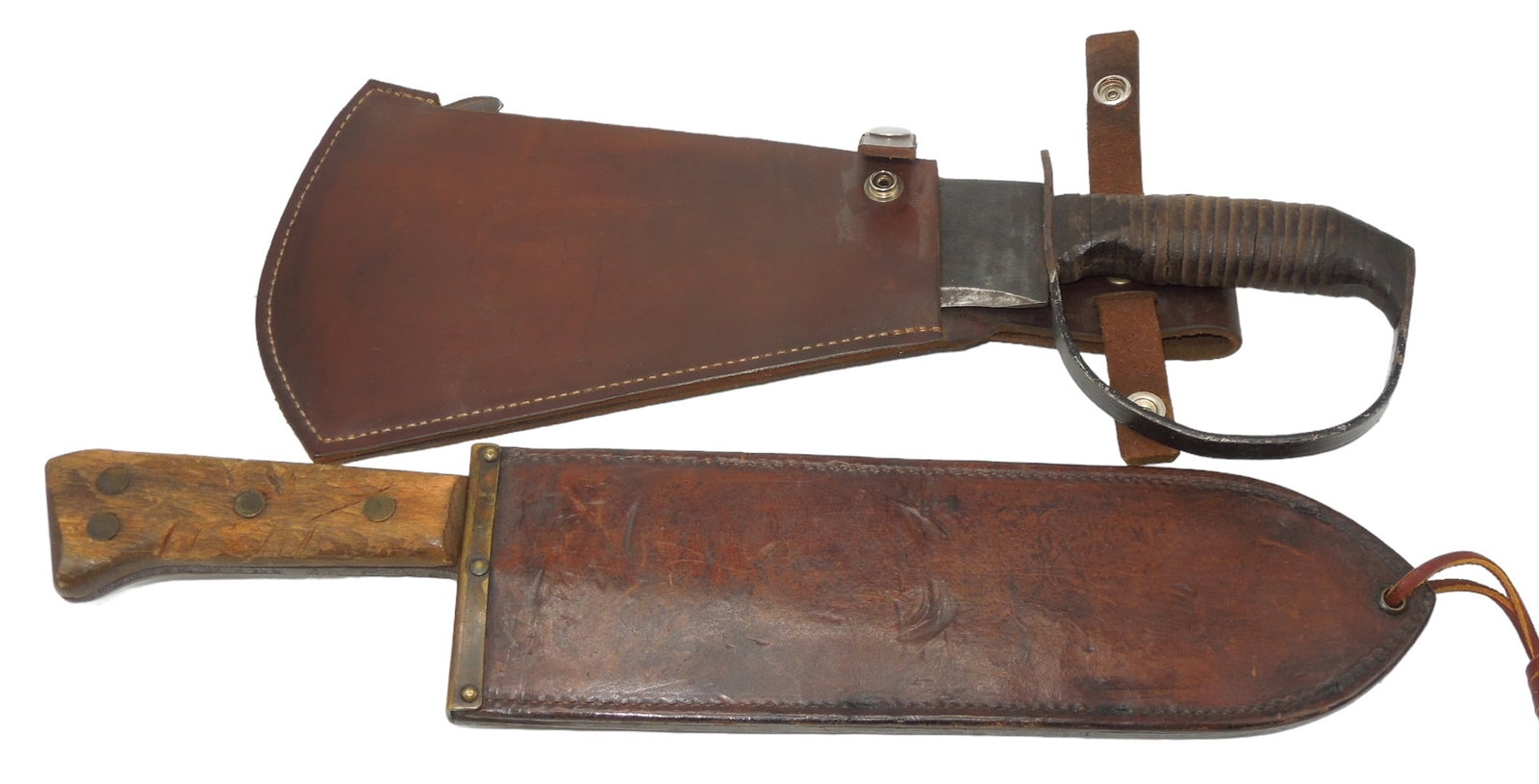 WWII USMC Marine Corps Bolo Knife & Survival Ax: WWII USMC Bolo Knife & Survival Ax. Lot of (2). You are bidding on the following: US M8 Village Blacksmith (scabbard 1944 BOYT), Frank & Warren Inc. Survival Ax Type IV (MIL-S-8642C) These pieces have