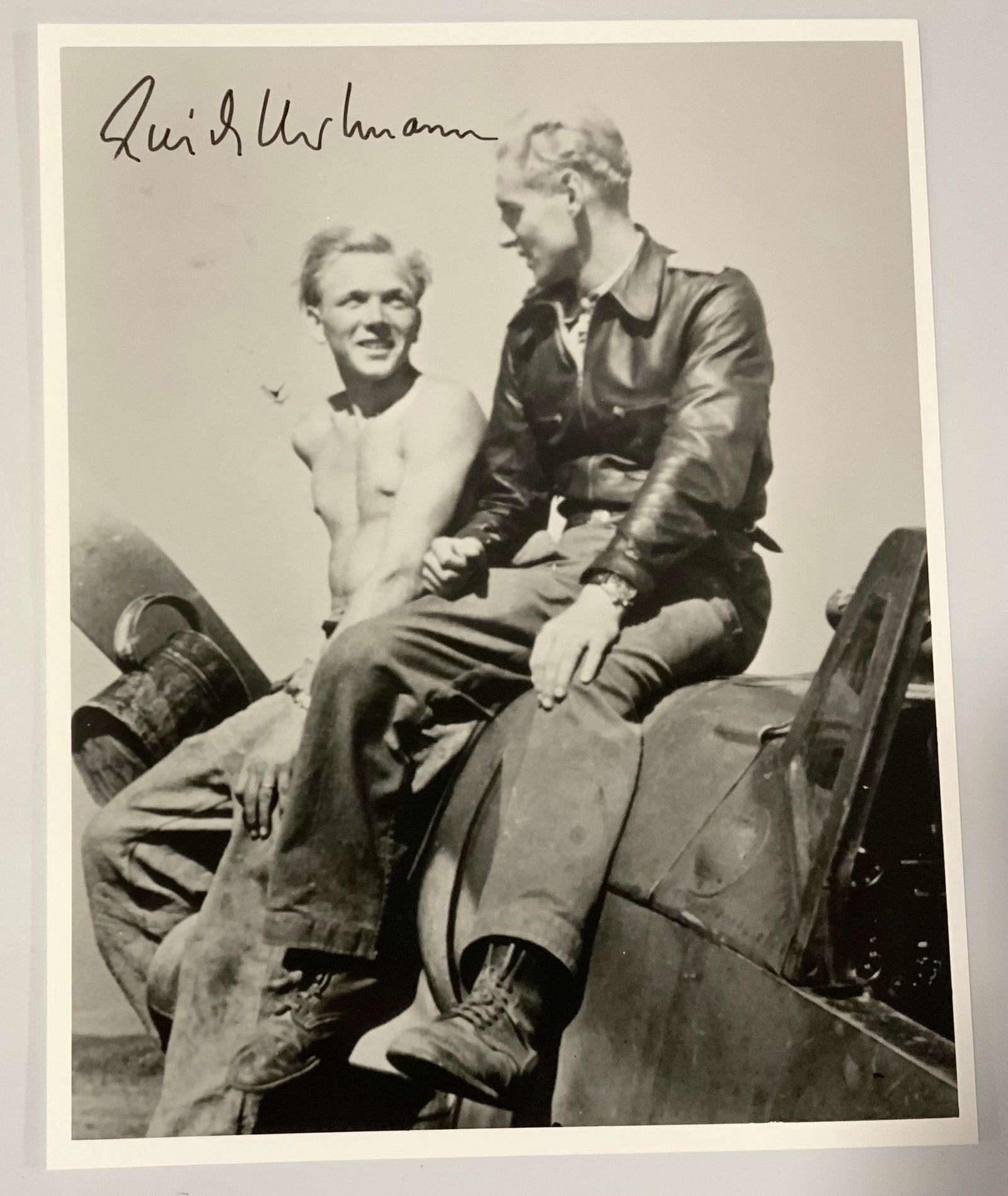 WWII German Luftwaffe Fighter Ace Pilot Erich Hartmann Signed Photo Knights Cross: WWII German Luftwaffe Fighter Ace Pilot Erich Hartmann Signed Photo Knights Cross. Erich Alfred Hartmann (19 April 1922–20 September 1993) was a German fighter pilot during WWII and the most success