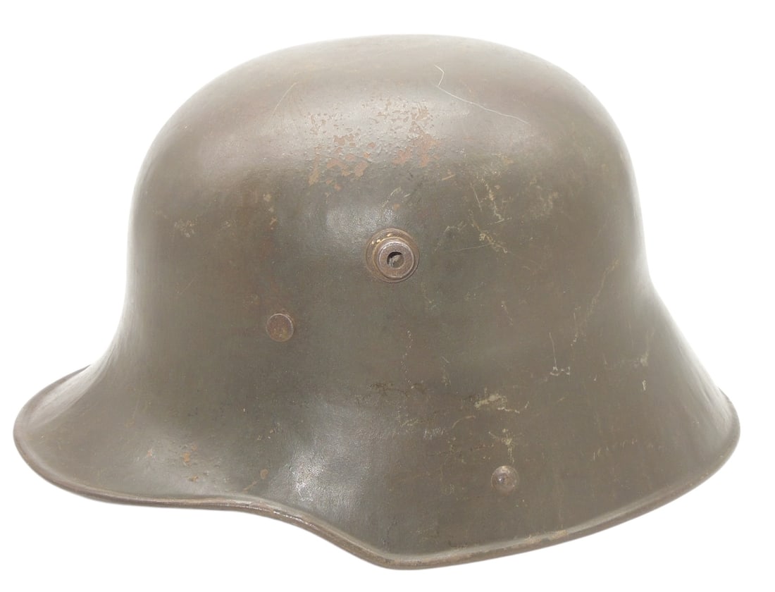 WWI German Great War Army 1914 - 1918 Stahlhelm NJ62 Helmet: Original Great War 1914 - 1918 marked German helmet with the original rivets. Liner is missing. Marked N.J. 62 on the interior.