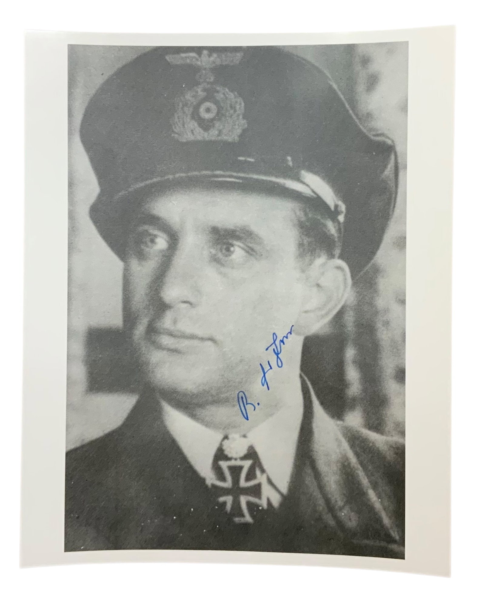 WWII German U-Boat Commander Reinhard Suhren U-564 Knights Cross Signed Photo: Reinhard Suhren (April 16th, 1916-August 25th, 1984) was a German U-Boat commander and was awarded the Knights Cross for his contributions to the success of U-48 as its Torpedo-Weapons-Officer during 