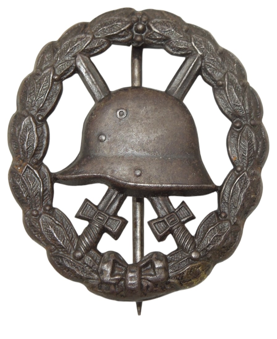 WWI Imperial German Army Black Cut Out Wound Badge Pin: Badge as shown.