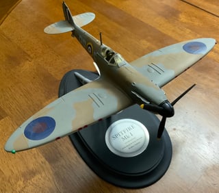 Franklin Mint RAF Royal Air Force Supermarine Spitfire Mk1 Fighter Die Cast Aircraft Model