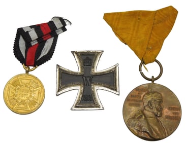 WWI German Army Military Iron Cross 2nd Class & Kaiser Medal Lot