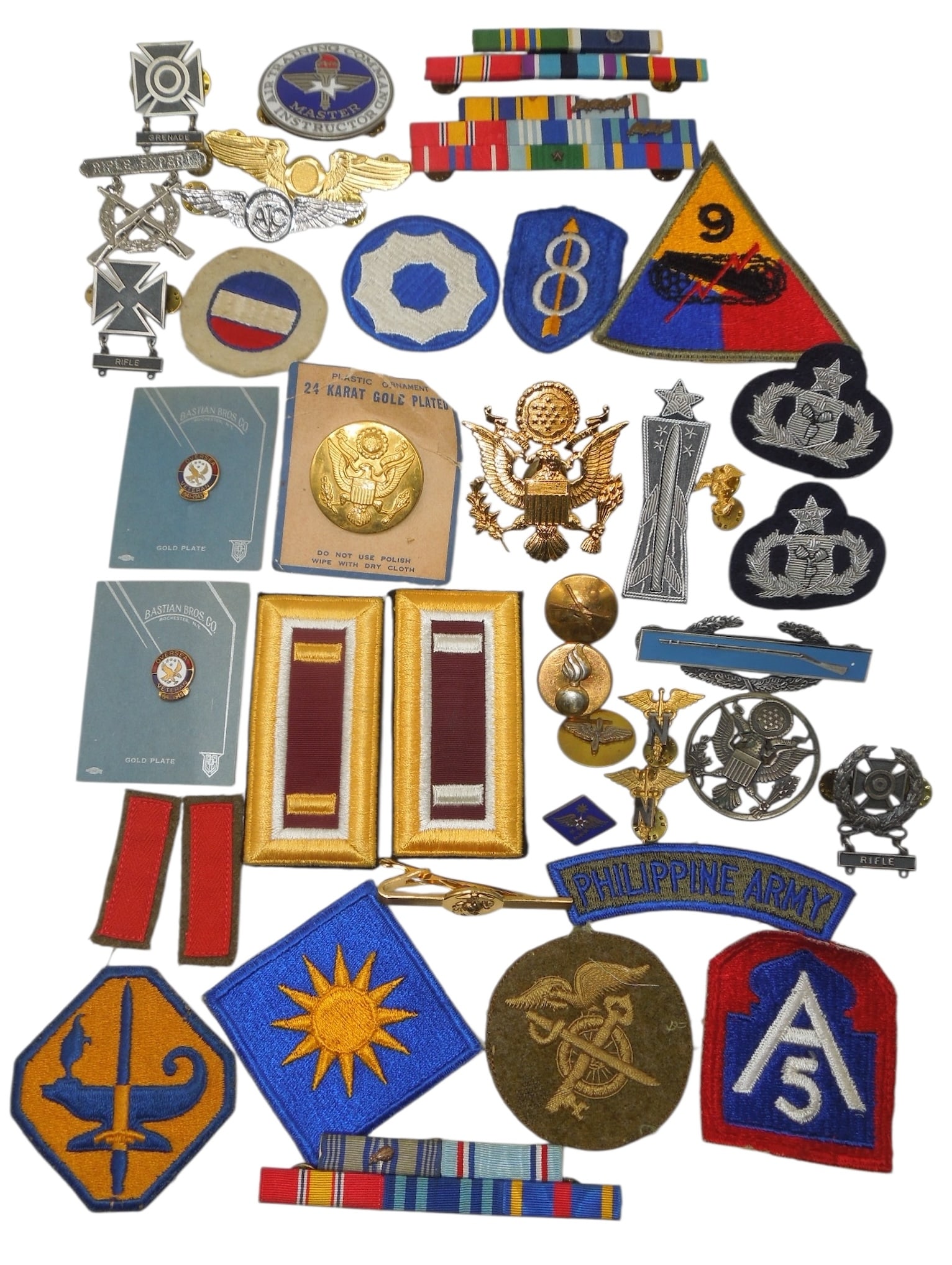 Lot WWII - Modern US Military Pins Ribbons Patches Bullion: Original lot as shown.