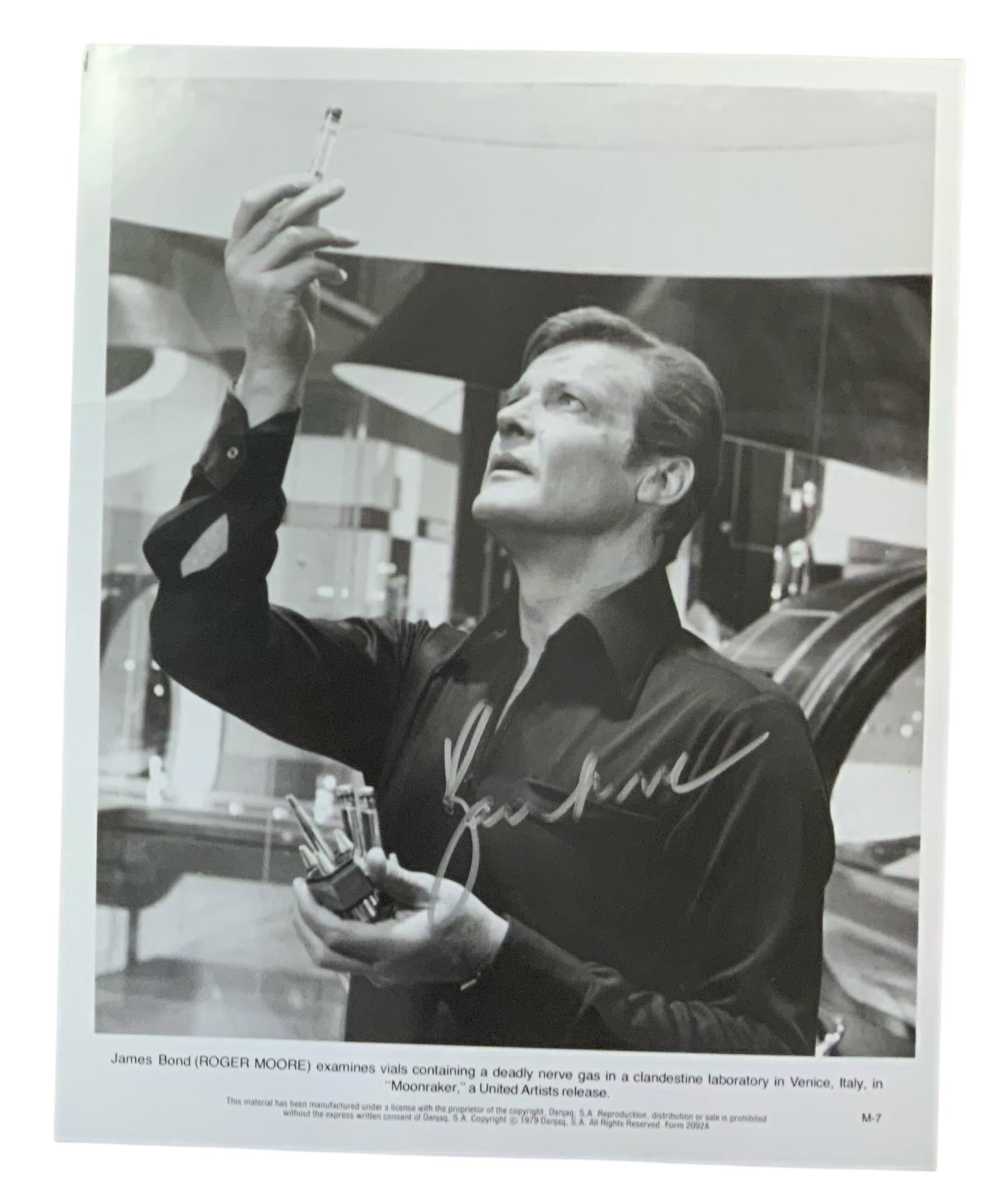 Actor Roger Moore James Bond Signed Auto Photo (1 of 3)