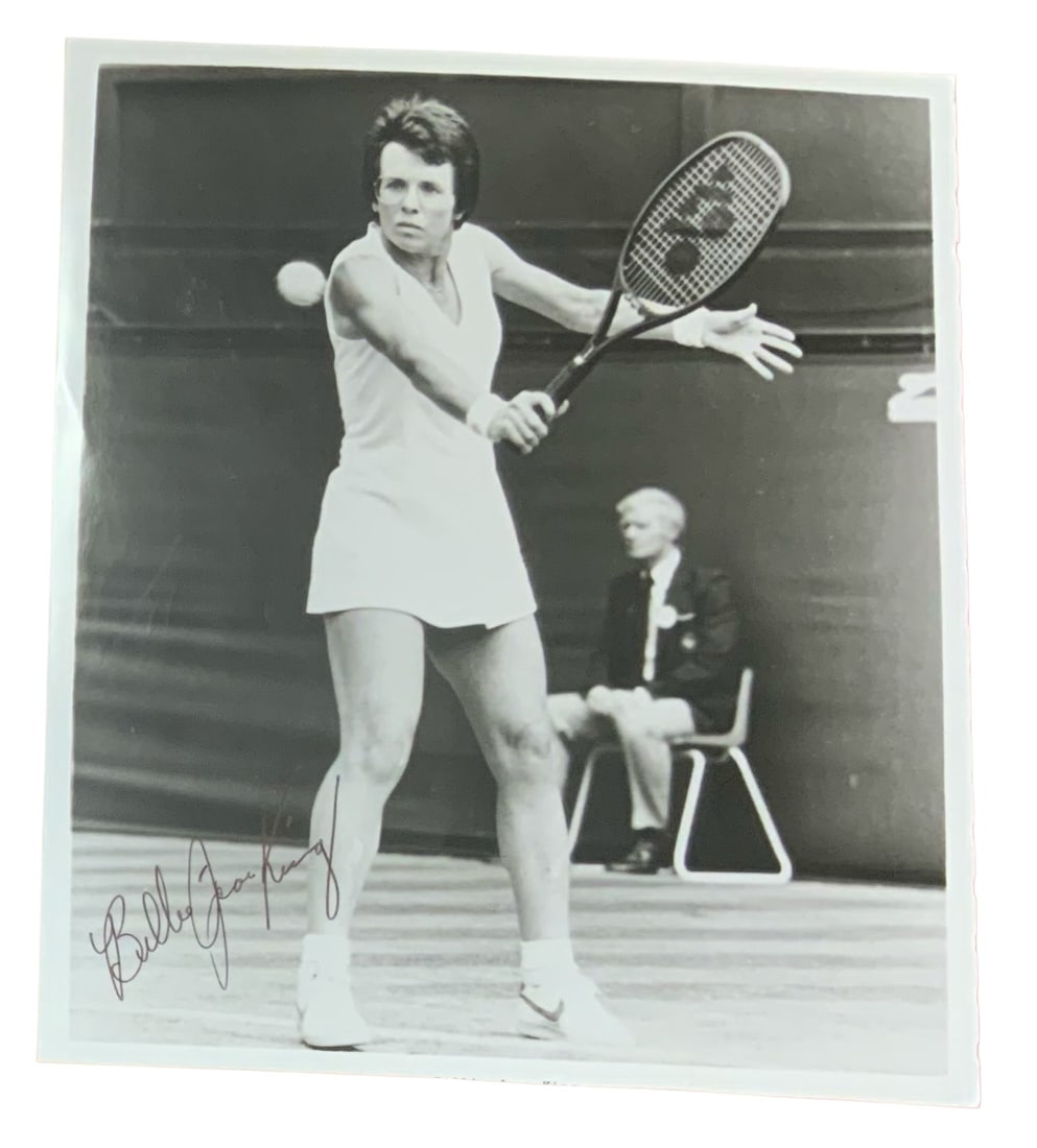 Billie Jean King Tennis Signed Auto Photo: Billie Jean King Tennis Signed Auto Photo. This item does not come with a Certificate of Authenticity (COA). The consignor was a long time collector of signed / autographed sports, political and enter
