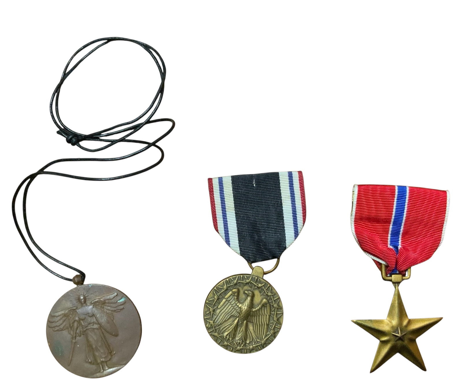WWI-WWII Medals: Victory, POW and Bronze Star Lot (3) (1 of 6)