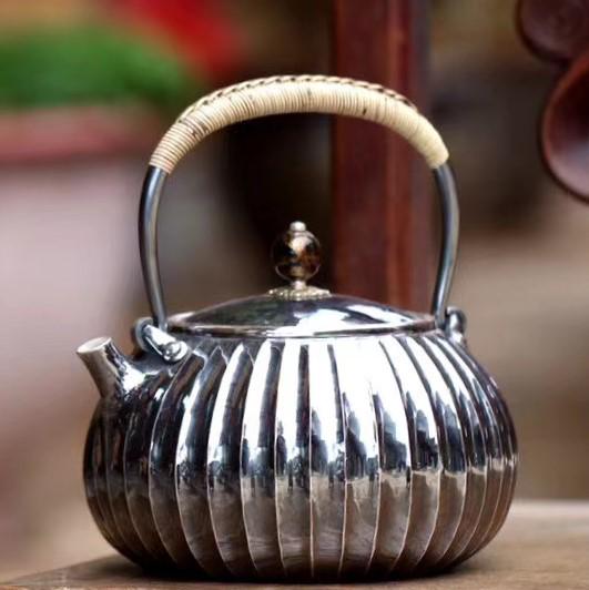Japanese reflow silver pot: Measurement ï¼š 1400ml