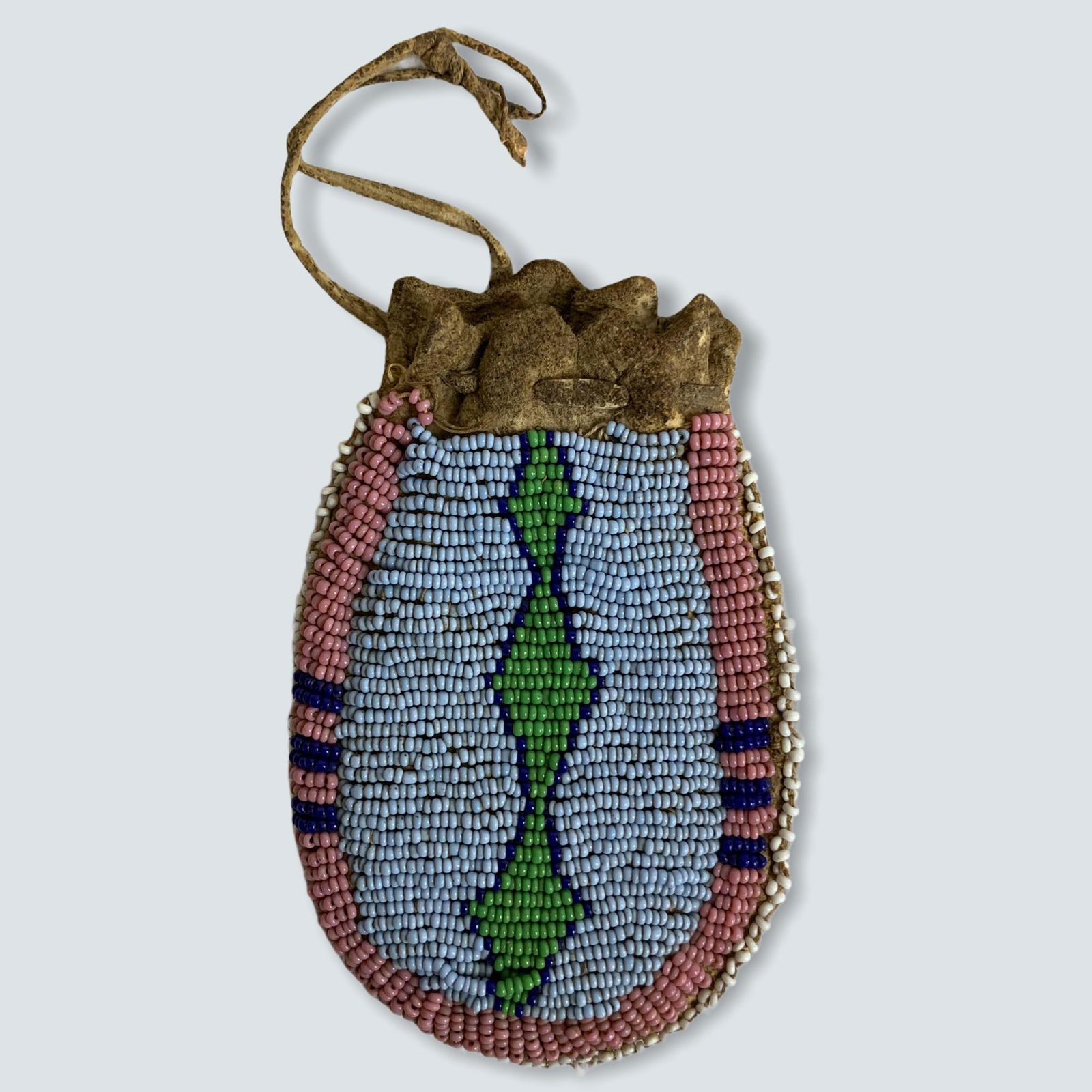Small Beaded Southern Plains Pouch (1 of 2)