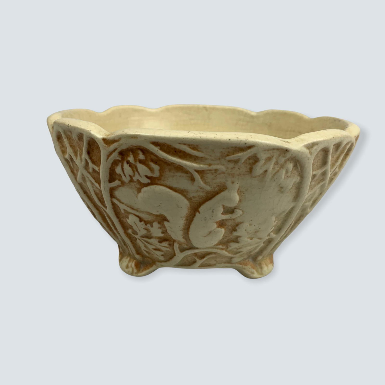 Weller Squirrel Bowl (1 of 2)