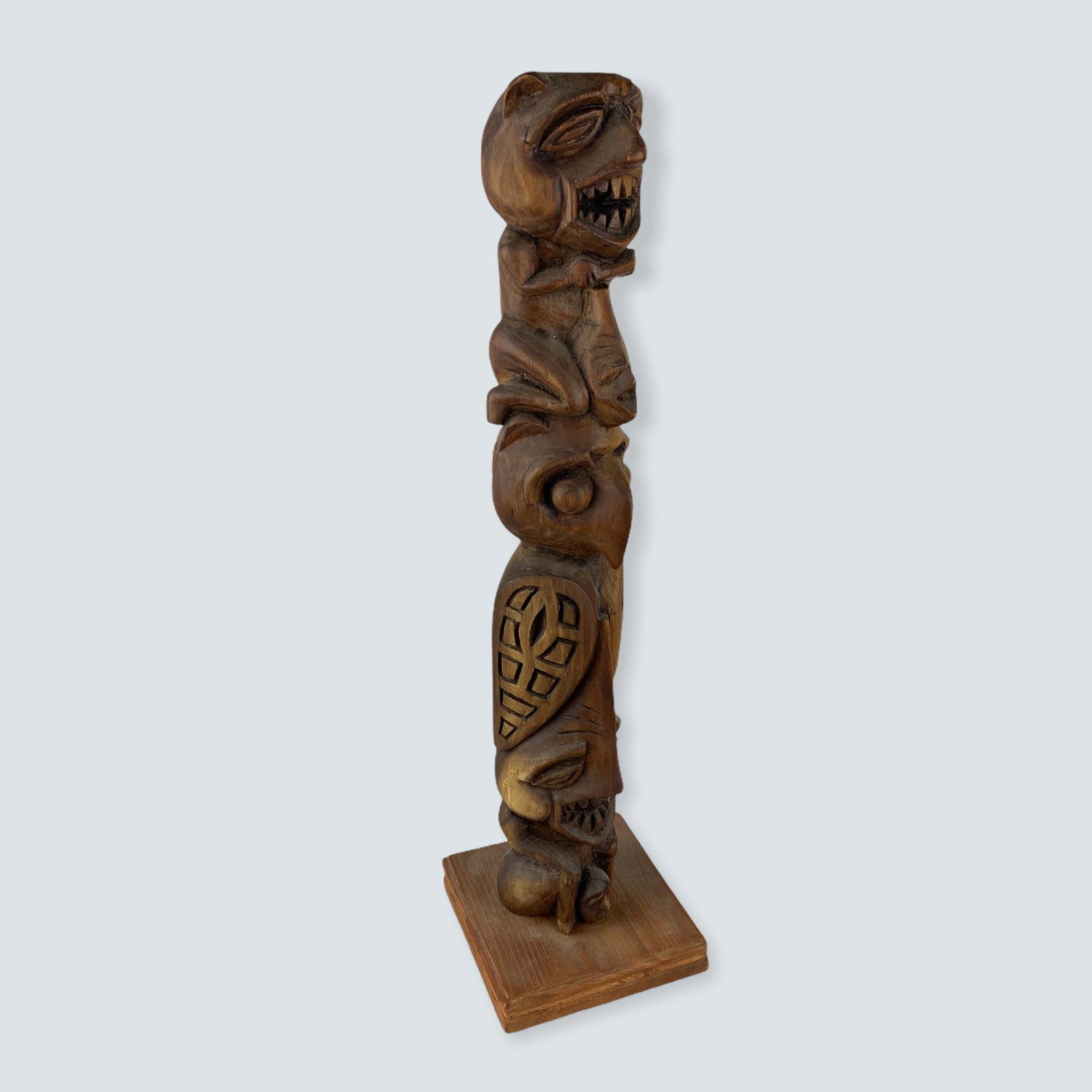 Impressive 19 Carved Totem: An impressive 3 figure carved totem pole, 19 tall. Nice