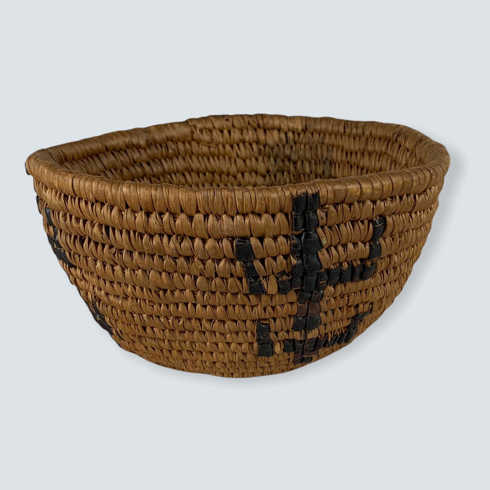Figural Chilcotin Imbricated Basket with Lizards (1 of 2)