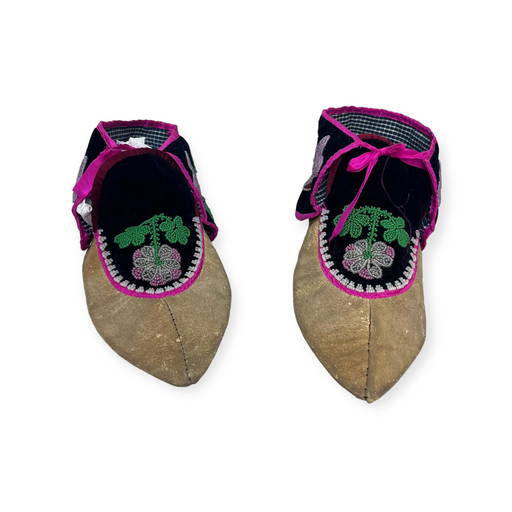 Pair Of Woodlands Beaded Pucker Toe Moccasins - Main Image