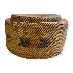 Makah Northwest Coast Native American Basket: A nice Northwest Coast, lidded American Indian basket. Measures approx 3 inches tall x 6 inches in diameter.