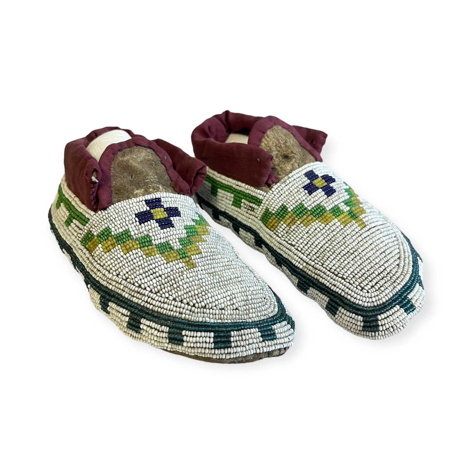 Blackfoot or Cree Beaded Child's Moccasins (1 of 2)
