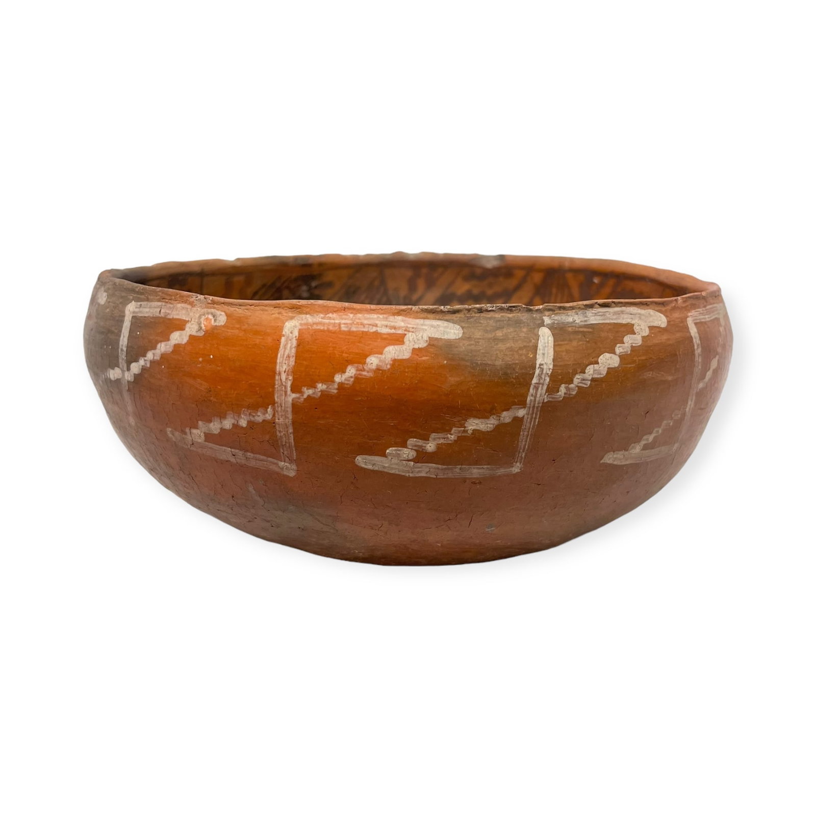 St Johns White and Black on Red Bowl: Circa 1200-1300 AD, with some wear to surface and a small chip to rim. A nice example of early prehistoric pottery out of a 30+ year collection. Measures approx 8 3/4 inches in diameter x 4 inches tal