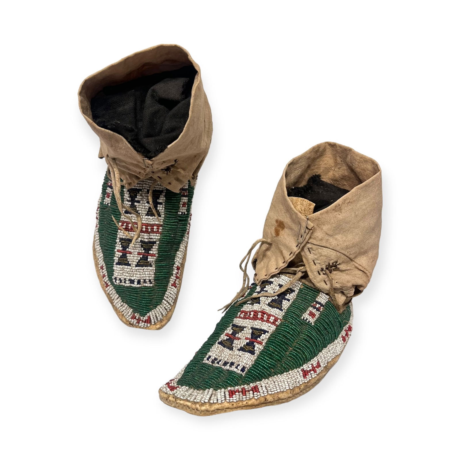 Excellent High Top Plains Moccasins (1 of 3)