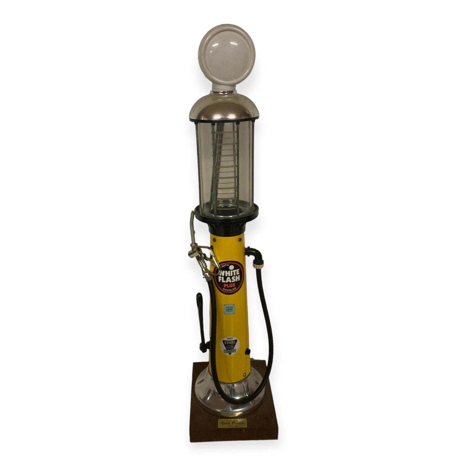 Toy Visible Globe Gas Pump.: A 20th century visible globe toy gas pump. 21 inches tall. Nice