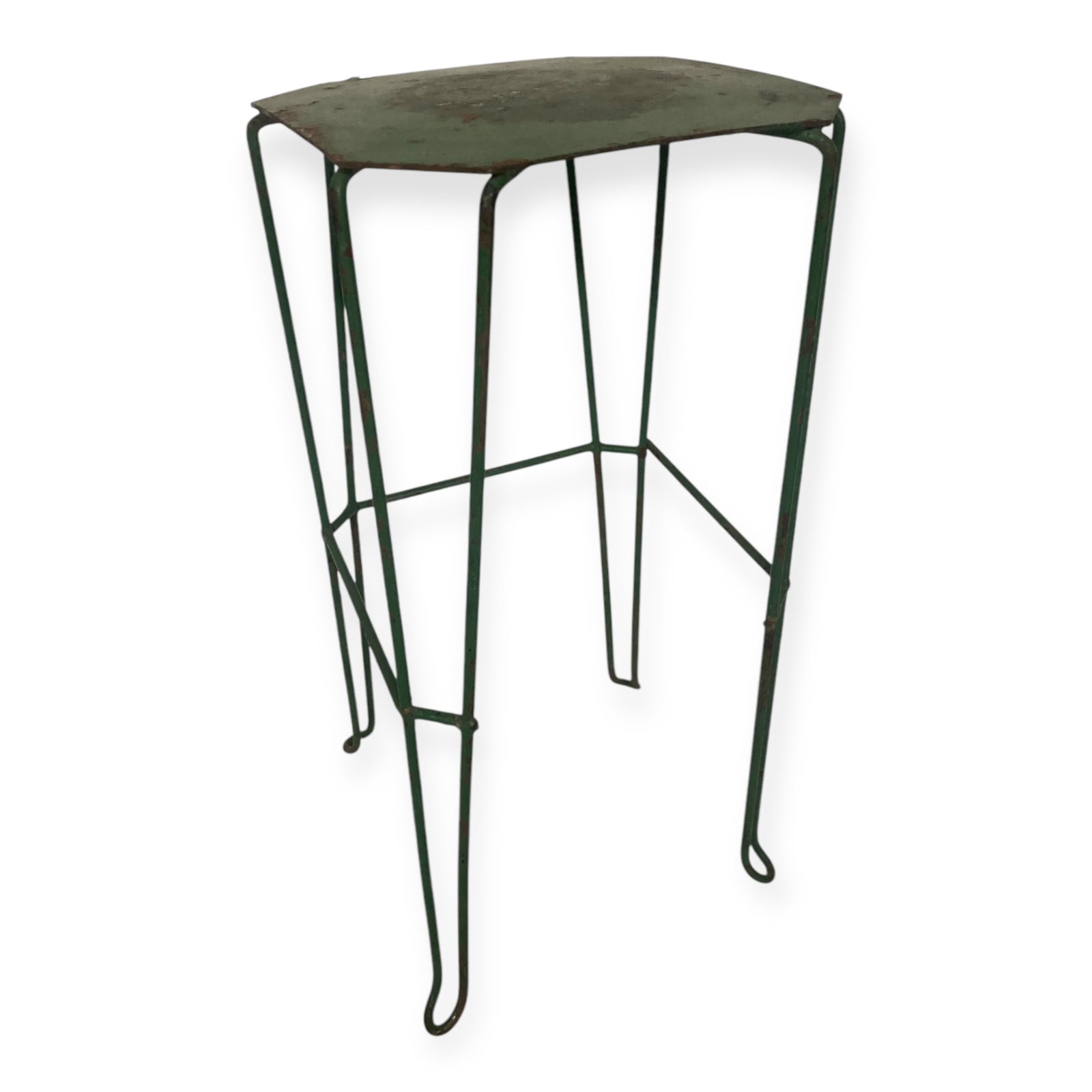 Wire Plant Stand In Old Green Paint: Cute small wire plant stand in old paint. 15 tall. Excellent condition
