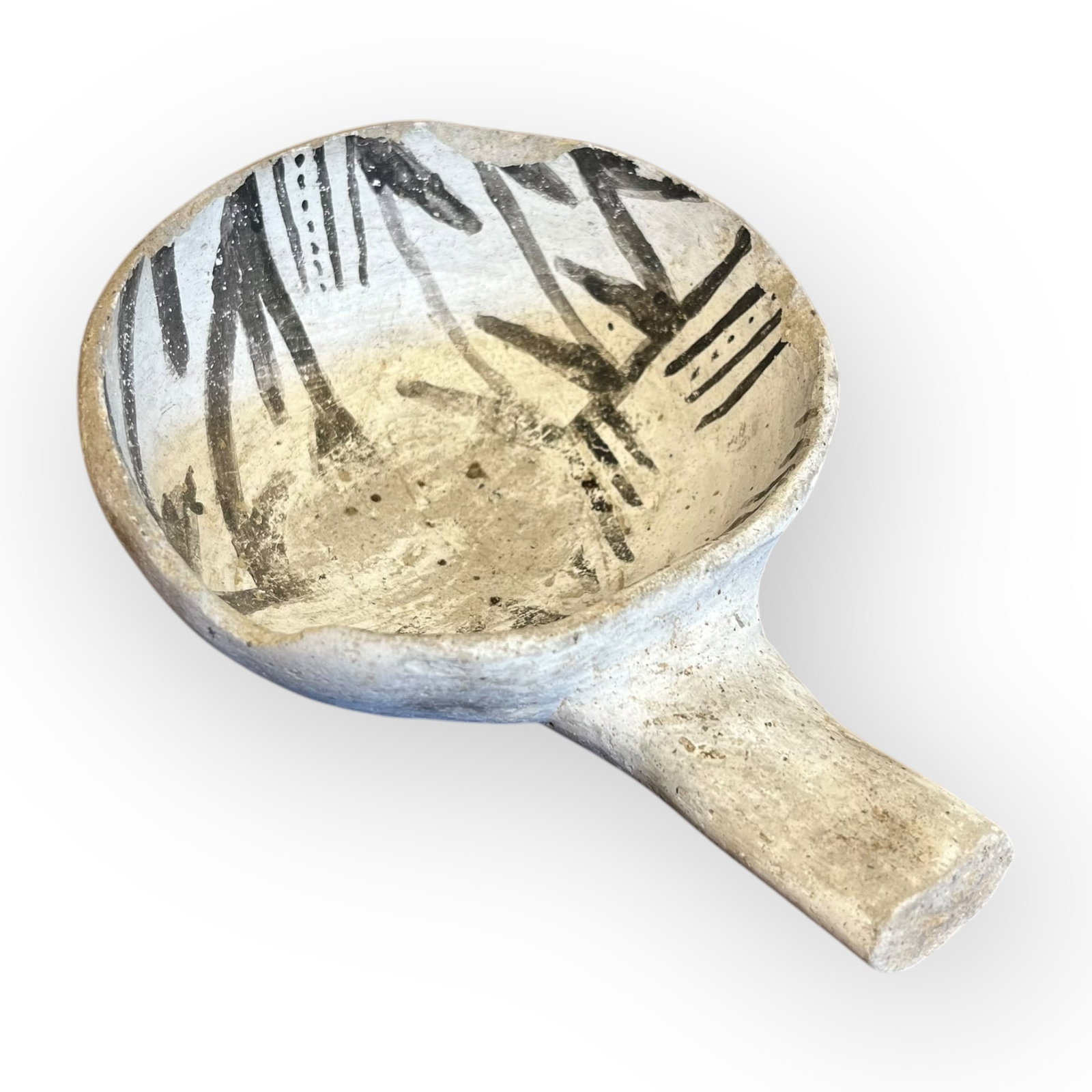 Anasazi Pottery Ladle C. 1100-1250: Part of handle broken off. A nice early relic and example of prehistoric pottery. Measures approx 4.5 inches in diameter. Total length is 6 inches.