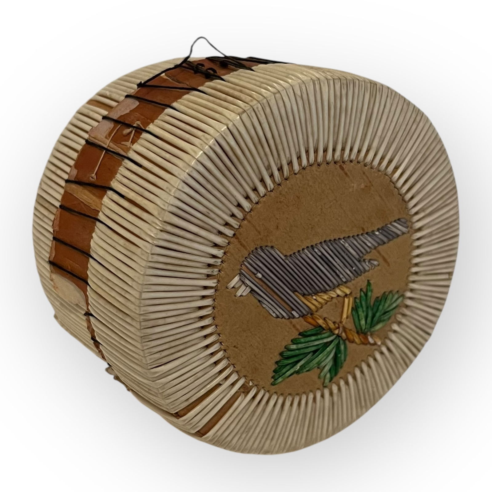 Northern Great Lakes Quilled Birch Bark Basket (1 of 2)