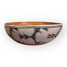 Large Santo Domingo-Kewa Bowl (Alvina Garcia, 1943-)