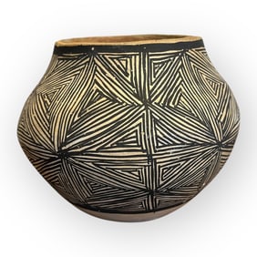 Small Acoma Black on White Storage Jar Olla