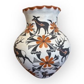 Large Crimped Rim Acoma Storage Jar (Mildred Antonio, 1937-)