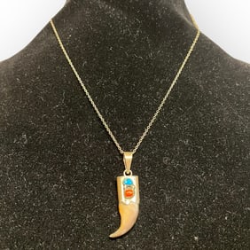 Navajo Bear Claw Necklace