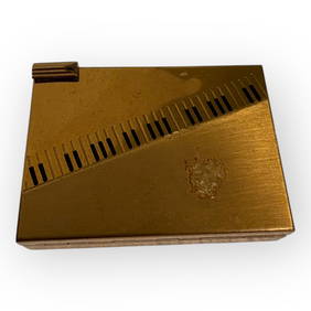 Vintage Volupte Music Box Ladies Compact (1 of 2)
