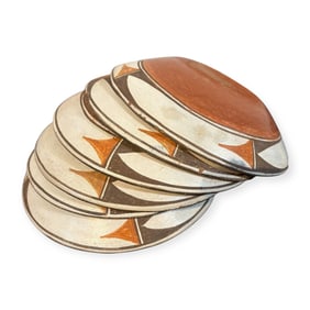 Group of 8 Matched Santo Domingo Plates