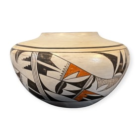 Large Hopi-Tewa Polychrome Pottery Jar (Eunice "Fawn" Navasie, 1920-1992)