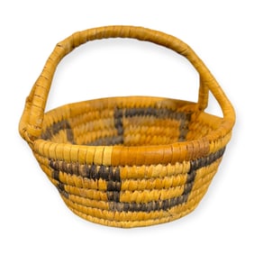 Small Tohono O'odham (Papago) Basket With Handle